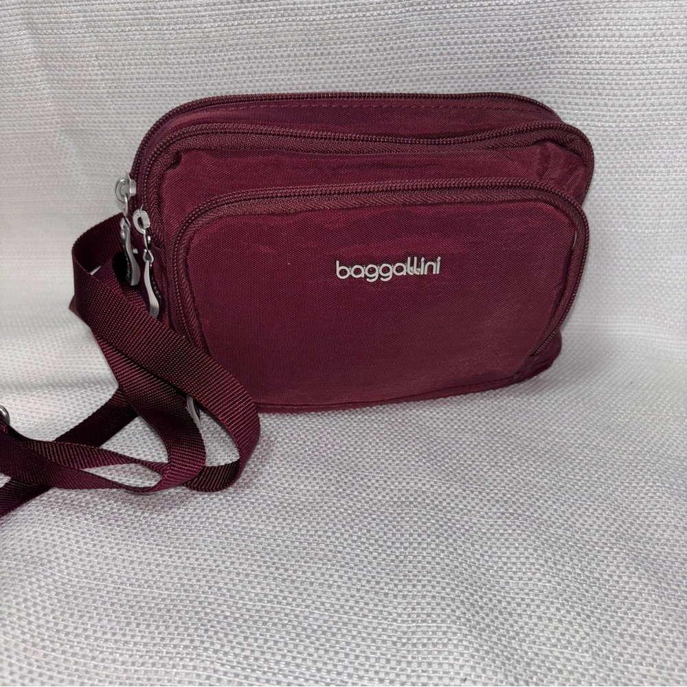Baggallini Trifecta Wallet RFID Crossbody Bag - Picture 4 of 15